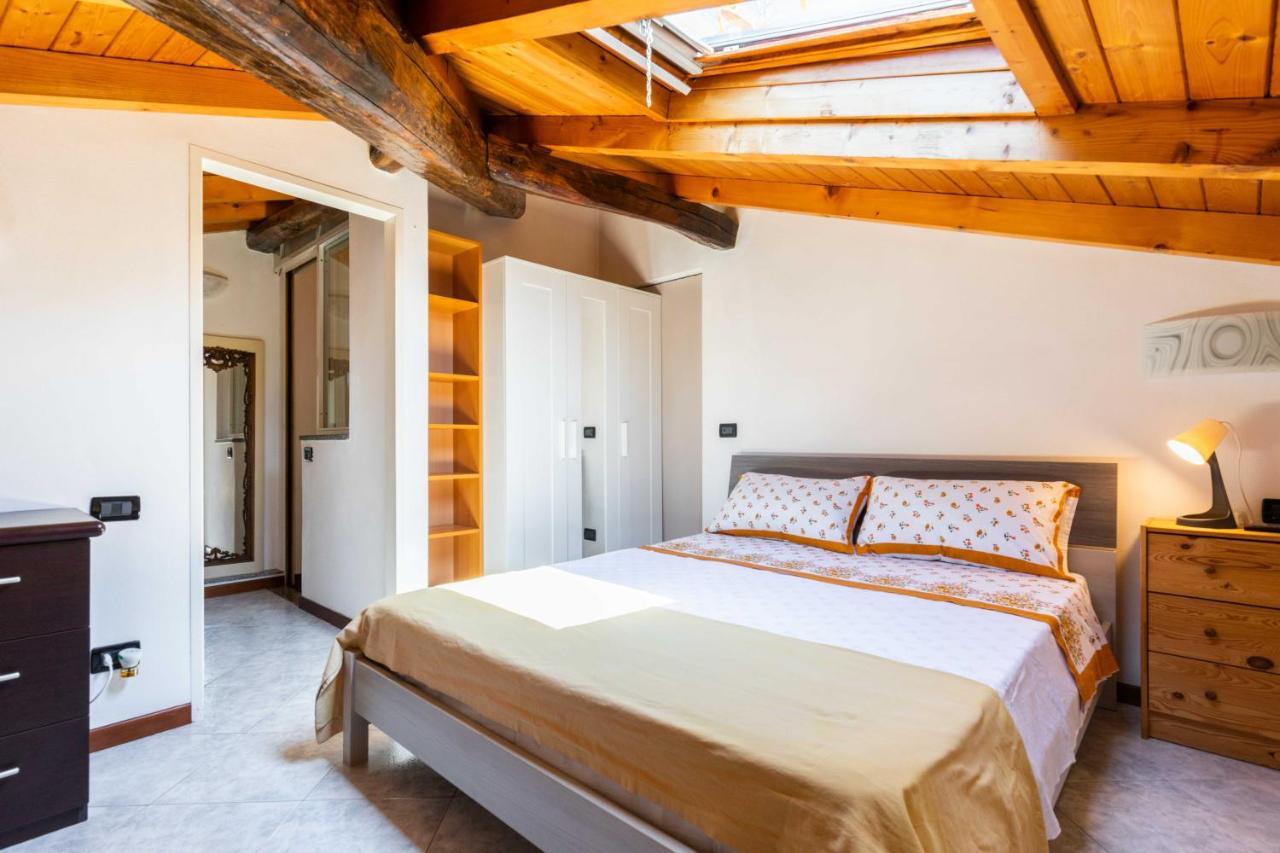 Villa Lecco Free Wi-Fi, Parking & Bike Service Екстер'єр фото